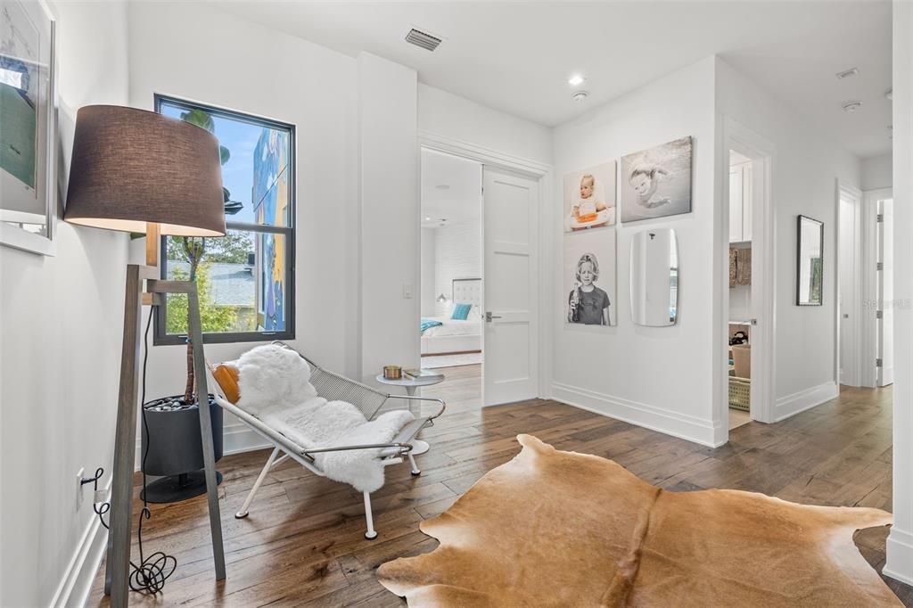 103 5th Avenue N, Saint Petersburg, FL 33701 Photo