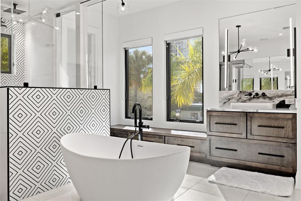 103 5th Avenue N, Saint Petersburg, FL 33701 Photo