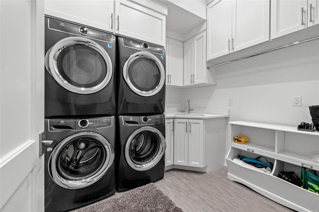 103 5th Avenue N, Saint Petersburg, FL 33701 Photo