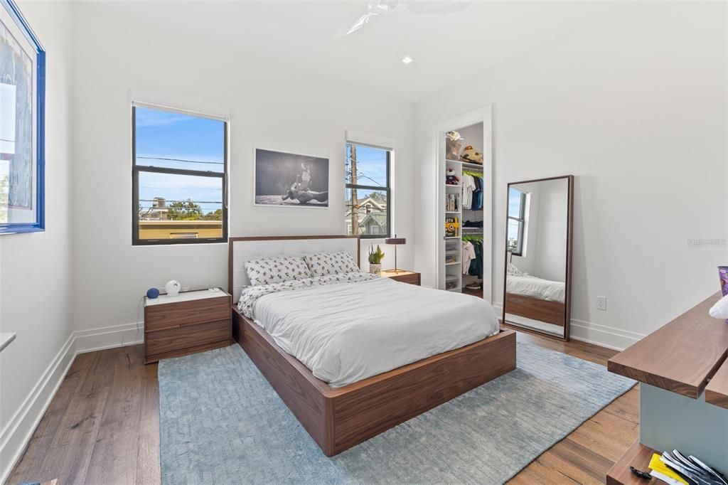 103 5th Avenue N, Saint Petersburg, FL 33701 Photo