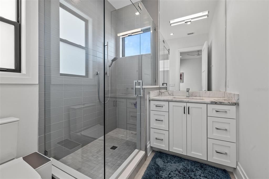 103 5th Avenue N, Saint Petersburg, FL 33701 Photo