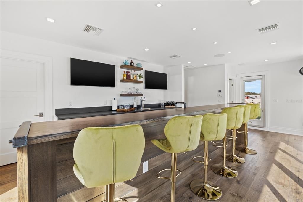 103 5th Avenue N, Saint Petersburg, FL 33701 Photo