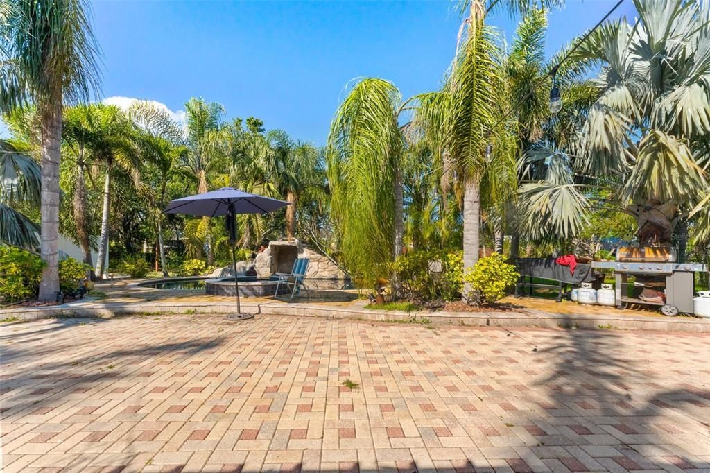 681 Jasmine Way S, Saint Petersburg, FL 33705 Photo