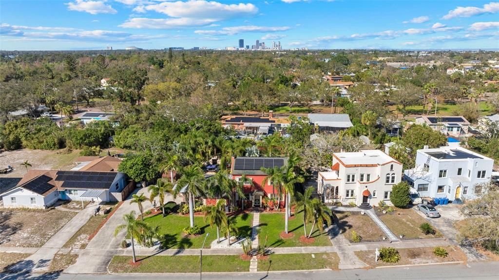 681 Jasmine Way S, Saint Petersburg, FL 33705 Photo