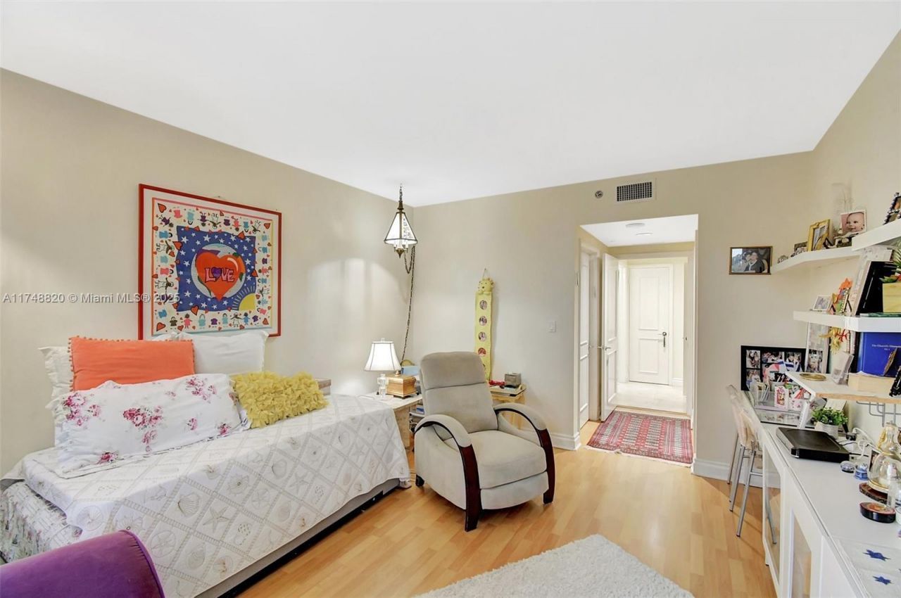 2000 Island Bl, Unit 410, Aventura, FL 33160 Photo