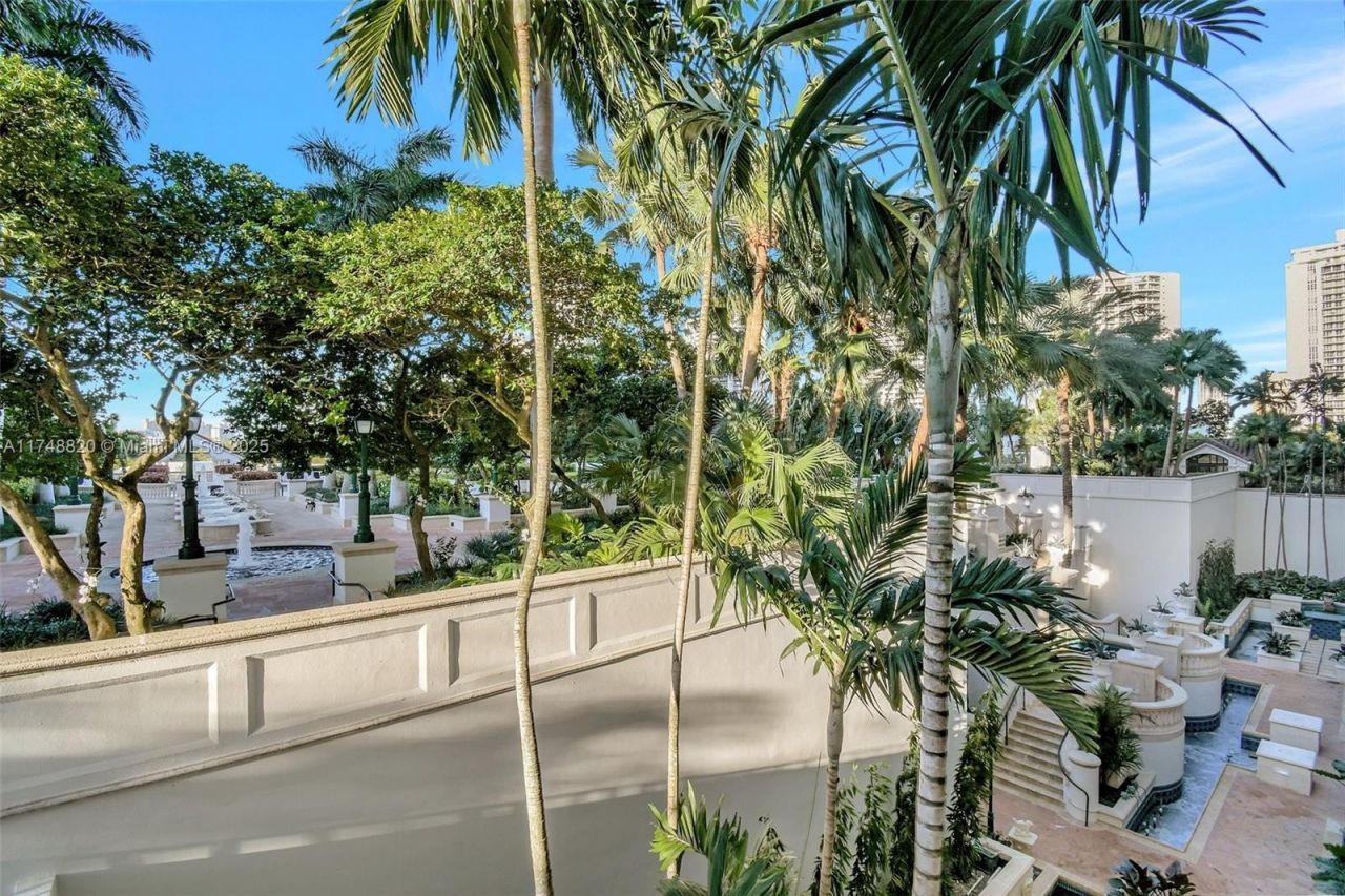 2000 Island Bl, Unit 410, Aventura, FL 33160 Photo