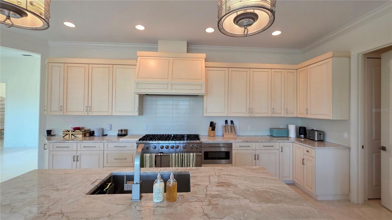 531 Birdie Lane, Longboat Key, FL 34228 Photo