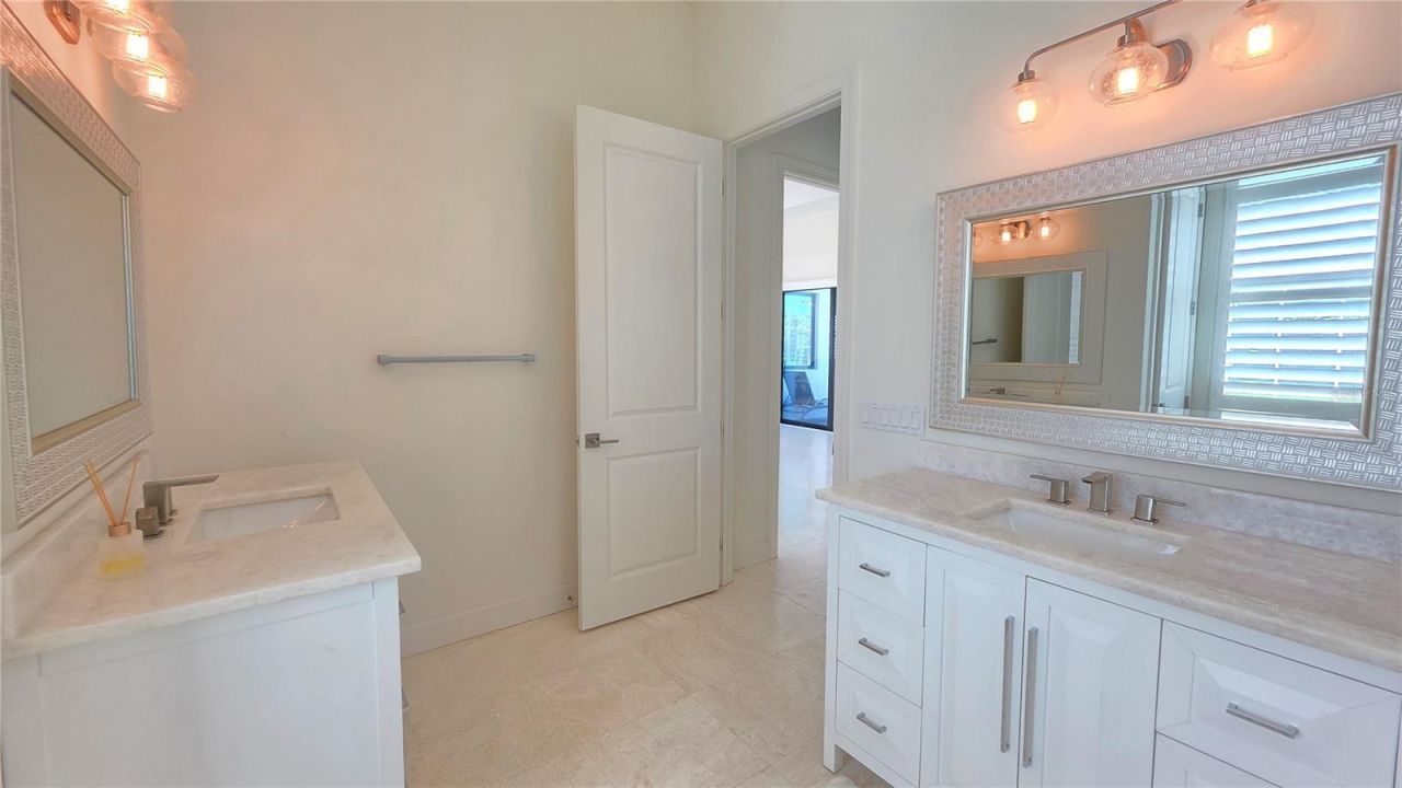 531 Birdie Lane, Longboat Key, FL 34228 Photo