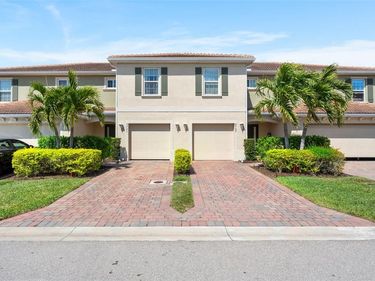 3725 CROFTON COURT, FORT MYERS, FL 33916