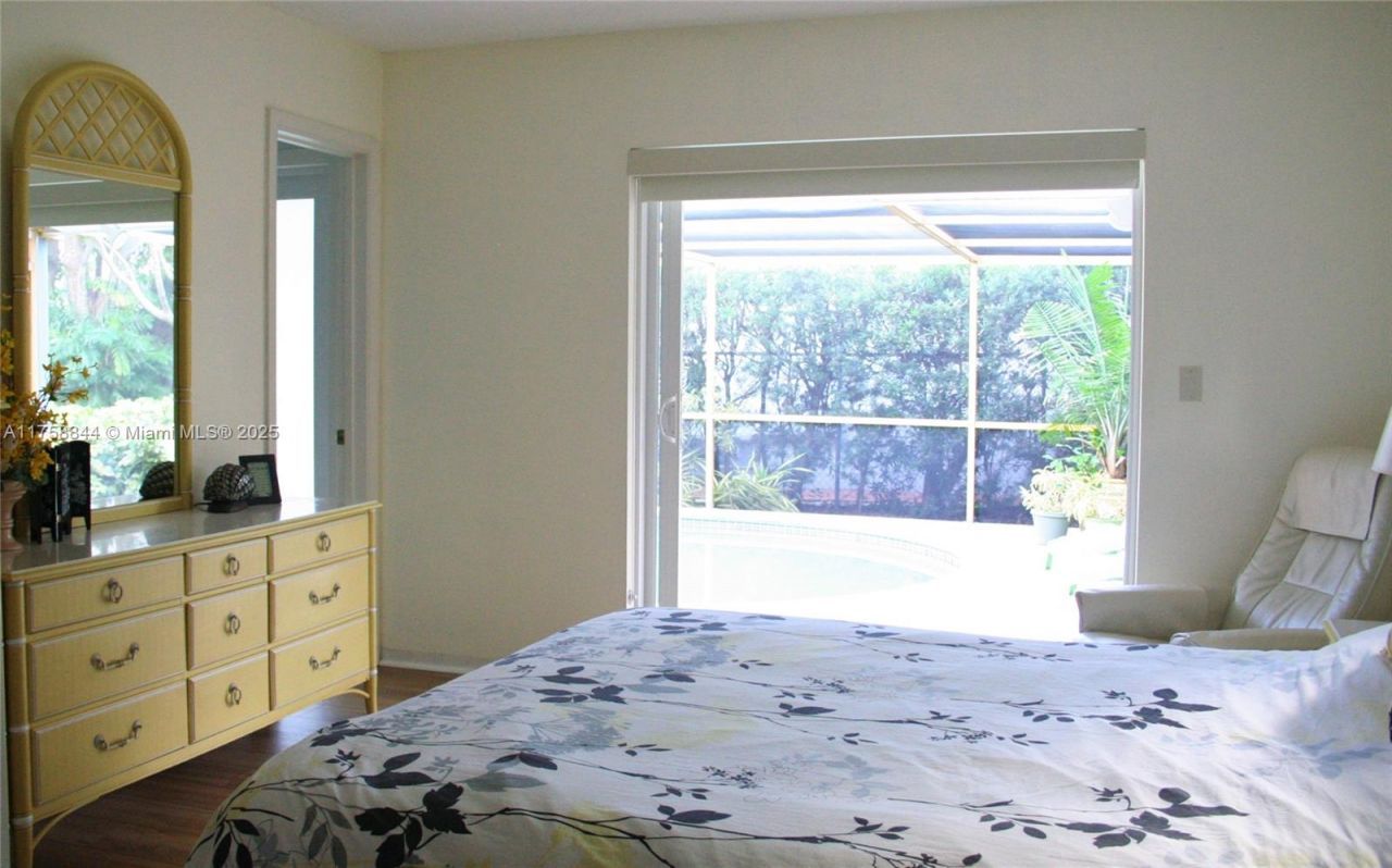 1933 Twin Dolphin Lane, Fort Lauderdale, FL 33316 Photo