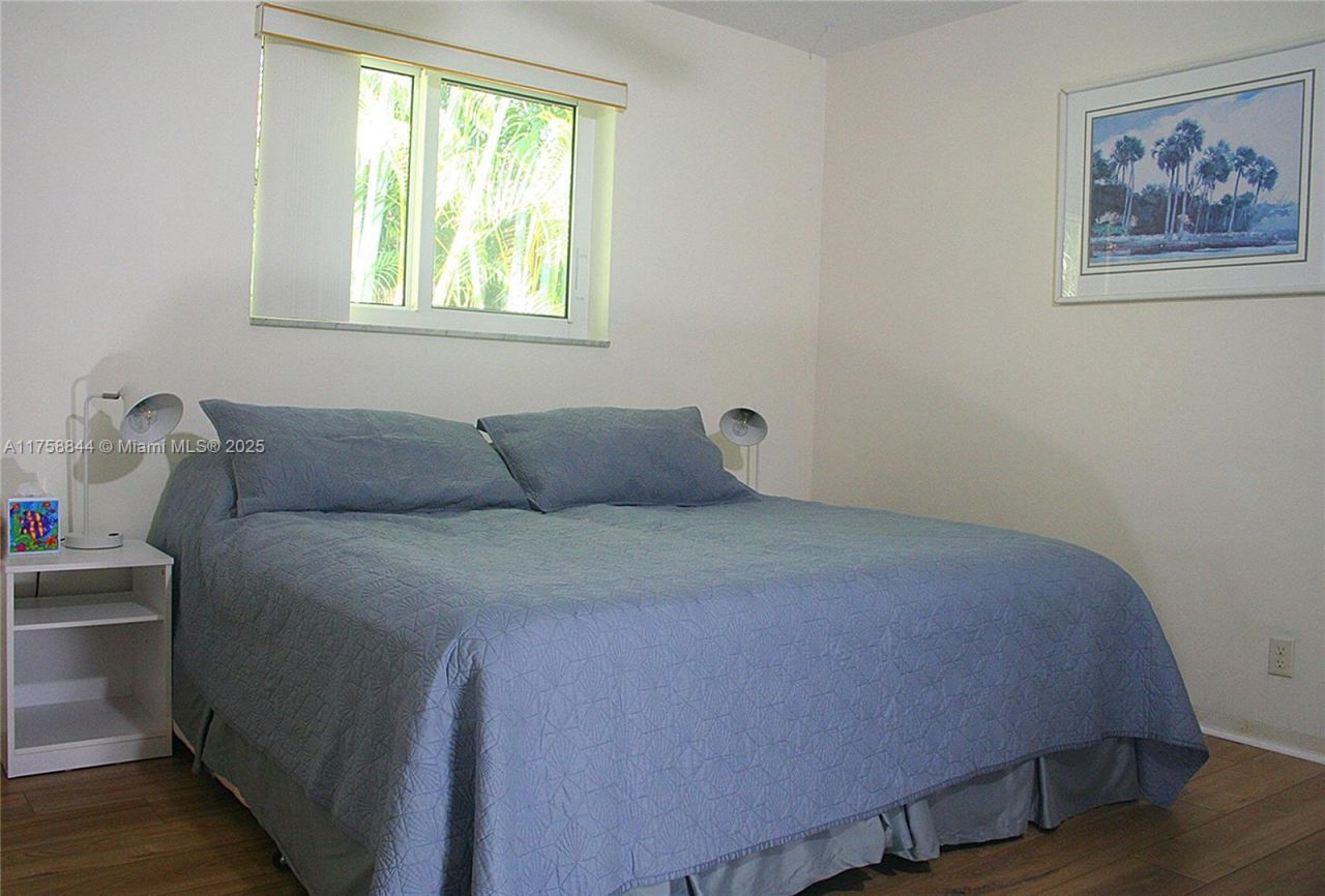 1933 Twin Dolphin Lane, Fort Lauderdale, FL 33316 Photo