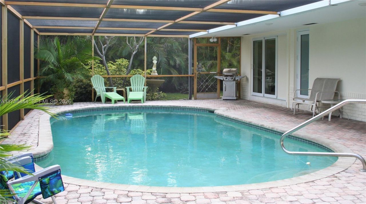1933 Twin Dolphin Lane, Fort Lauderdale, FL 33316 Photo