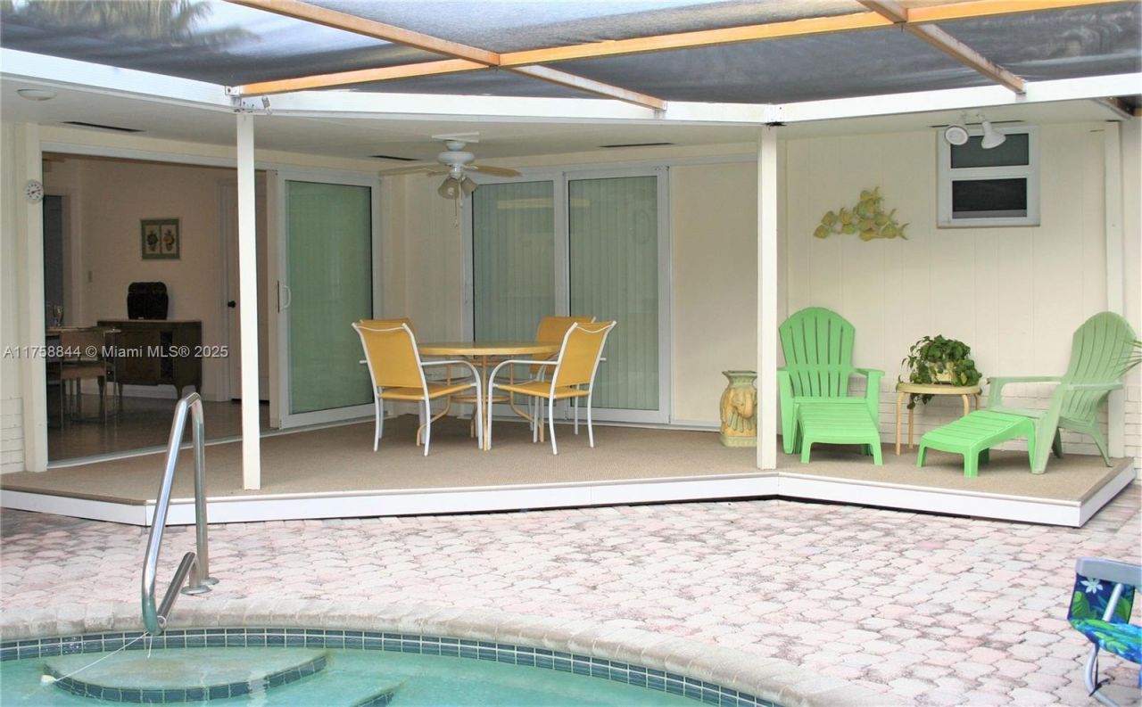 1933 Twin Dolphin Lane, Fort Lauderdale, FL 33316 Photo