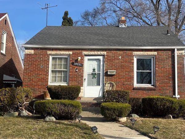 14931 FLANDERS Street, Detroit, MI 48205