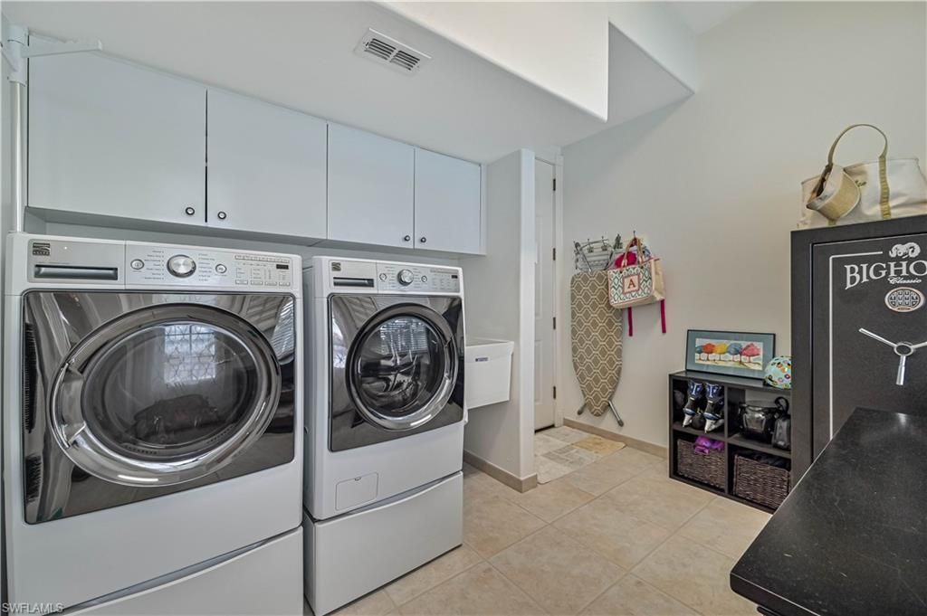 3102 SE 22nd Ave, Cape Coral, FL 33904 Photo