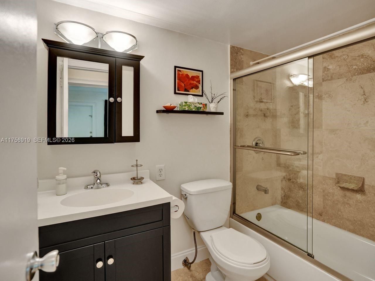 1900 NE 8th Ct, Unit 306, Fort Lauderdale, FL 33304 Photo