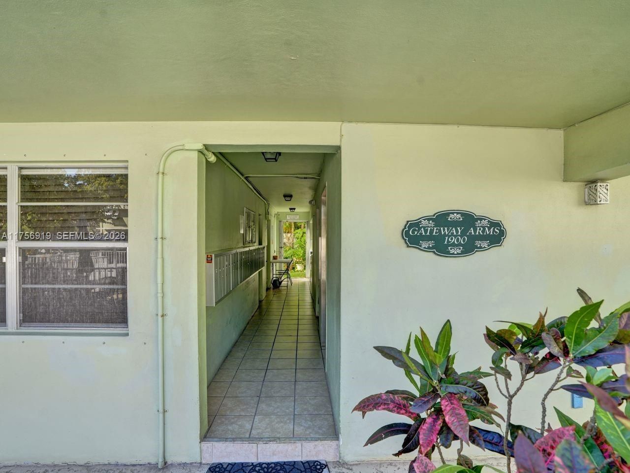 1900 NE 8th Ct, Unit 306, Fort Lauderdale, FL 33304 Photo