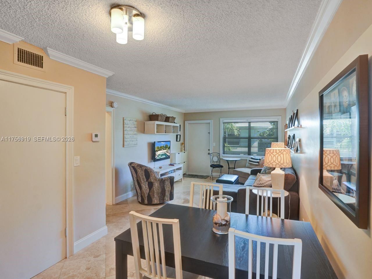 1900 NE 8th Ct, Unit 306, Fort Lauderdale, FL 33304 Photo