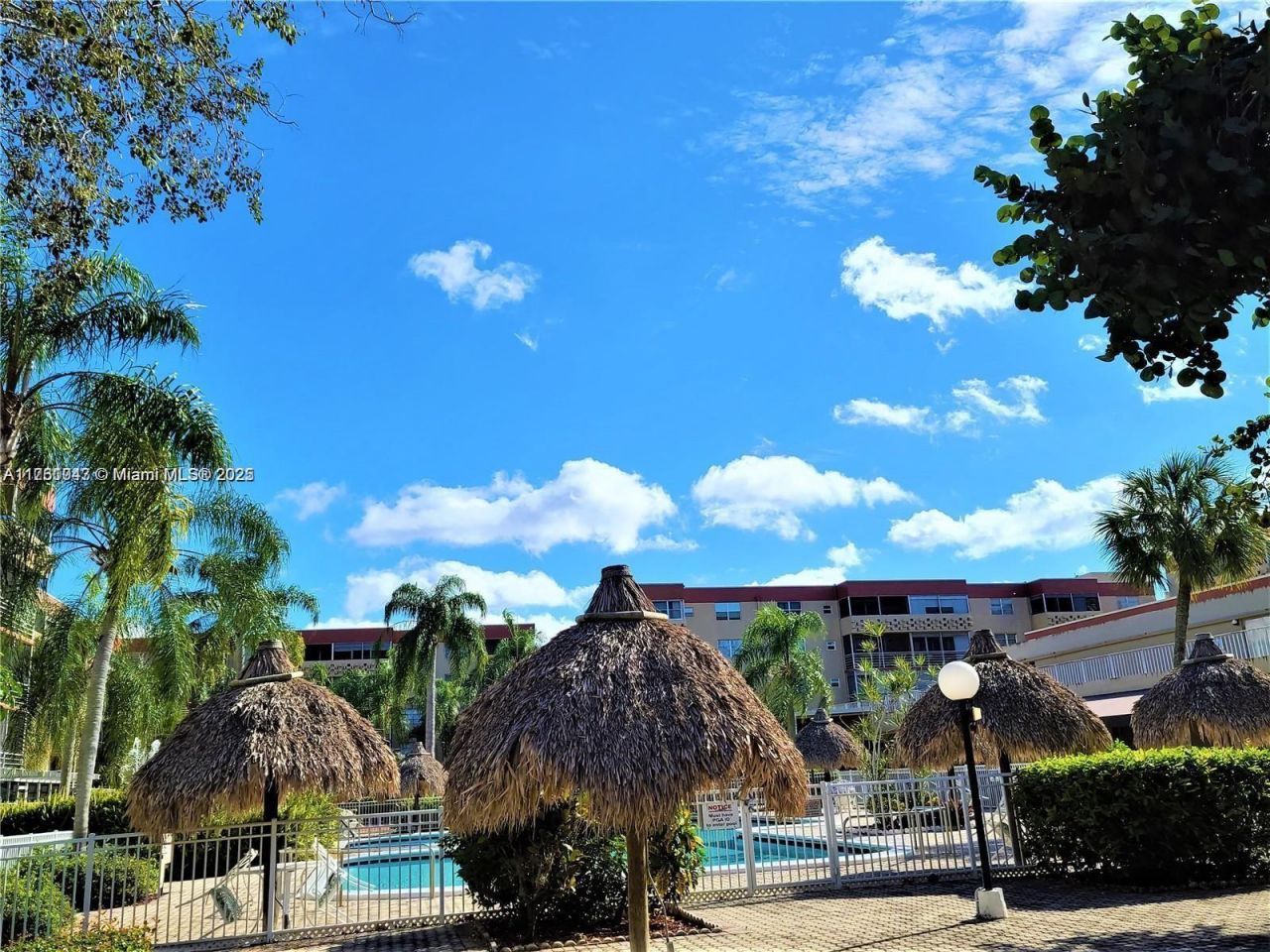 410 NW 68th Ave, Unit 207, Plantation, FL 33317 Photo