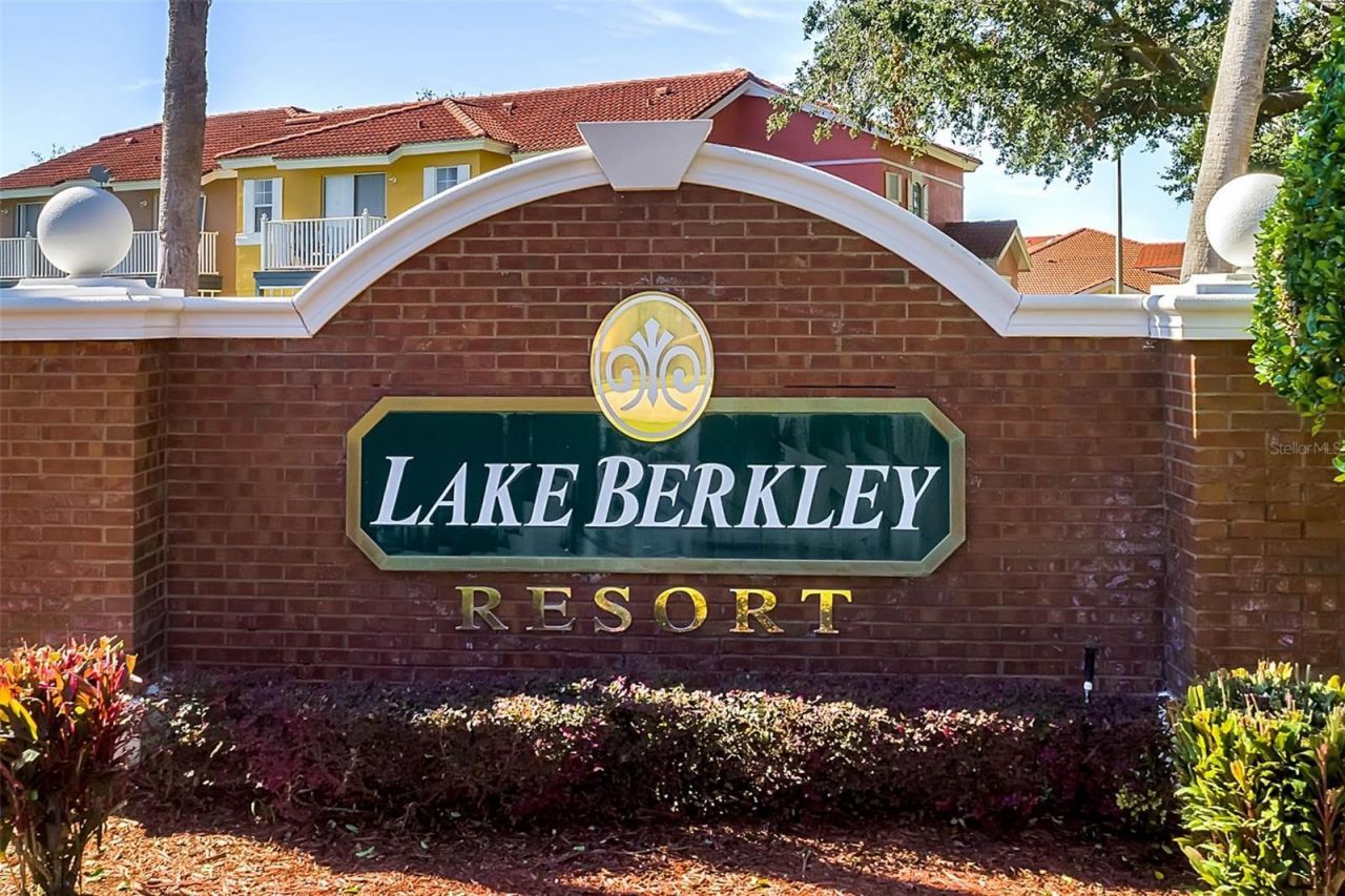1068 Park Ridge Circle, Kissimmee, FL 34746 Photo