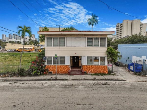 29 SW 9th Avenue, Miami, FL 33130