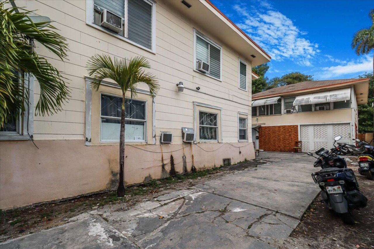 29 SW 9th Avenue, Miami, FL 33130 Photo