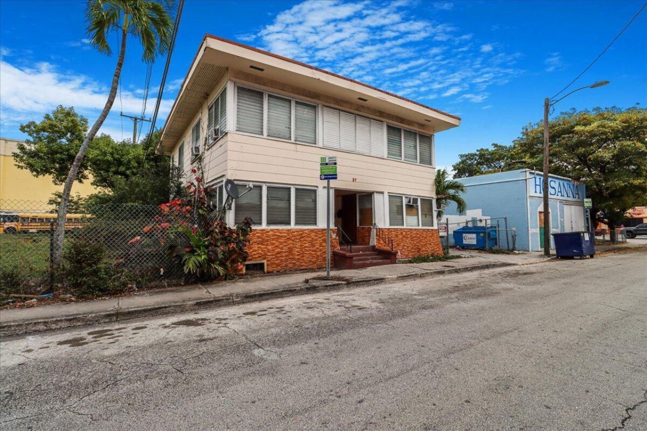 29 SW 9th Avenue, Miami, FL 33130 Photo