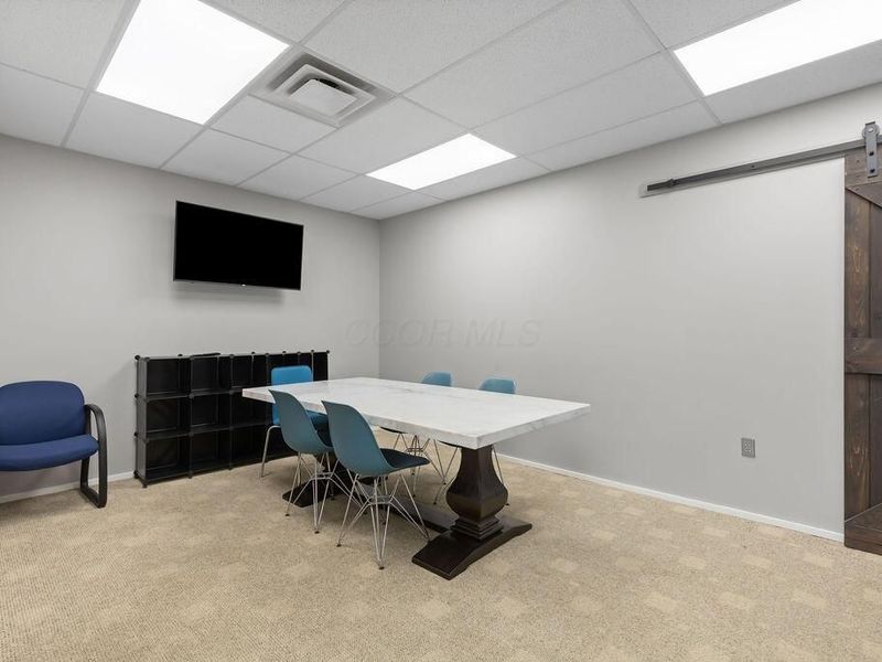 1250 Memory Lane N, Unit B, Columbus, OH 43209 Photo 14