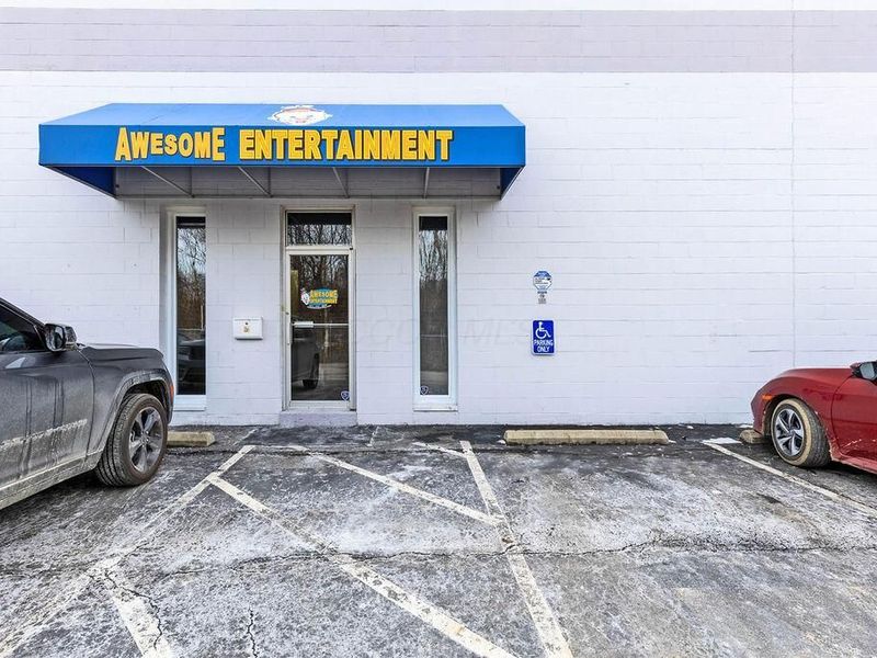 1250 Memory Lane N, Unit B, Columbus, OH 43209 Photo 3