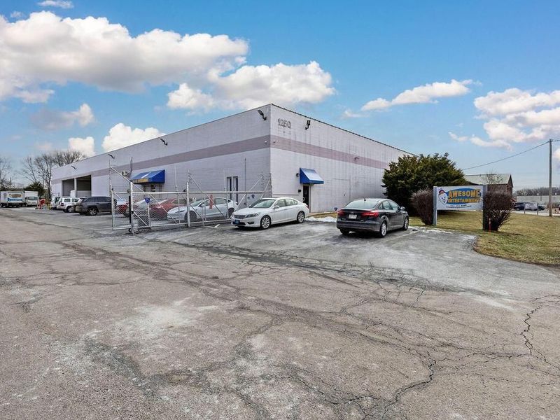 1250 Memory Lane N, Unit B, Columbus, OH 43209 Photo 5