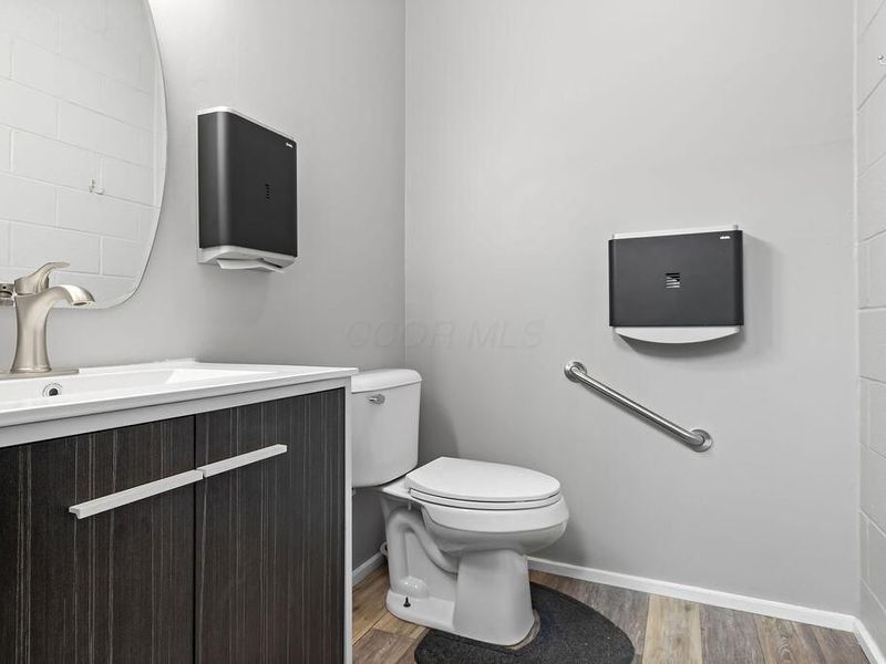 1250 Memory Lane N, Unit B, Columbus, OH 43209 Photo 9