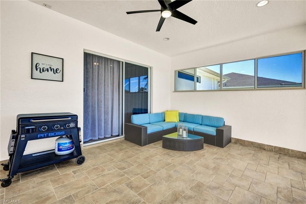 304 NE 14th Ave, Cape Coral, FL 33909 Photo