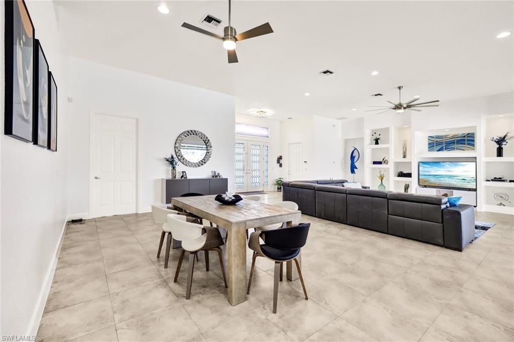 304 NE 14th Ave, Cape Coral, FL 33909 Photo