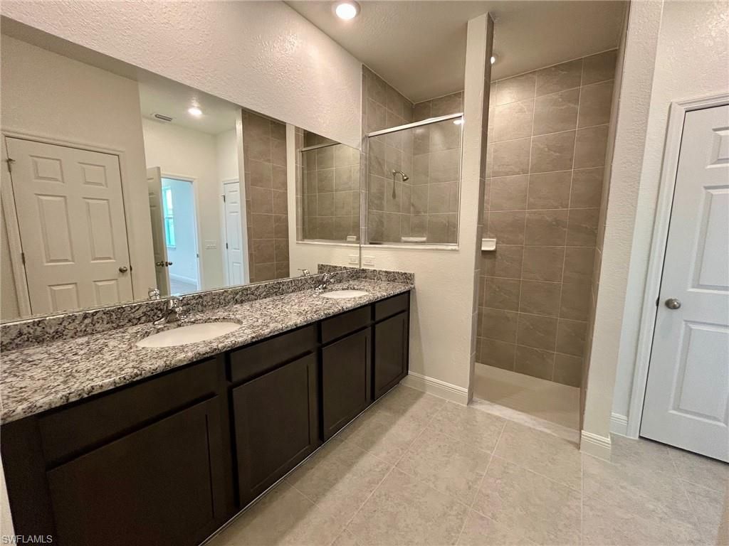2121 NW 27th St, Cape Coral, FL 33993 Photo