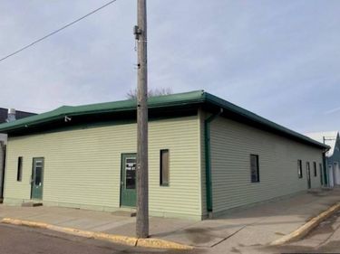 300 Pine Street, Nicollet, MN 56074