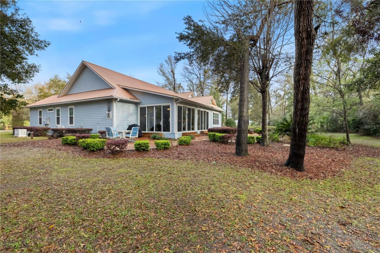 9250 Emily Drive, Fanning Springs, FL 32693 Photo