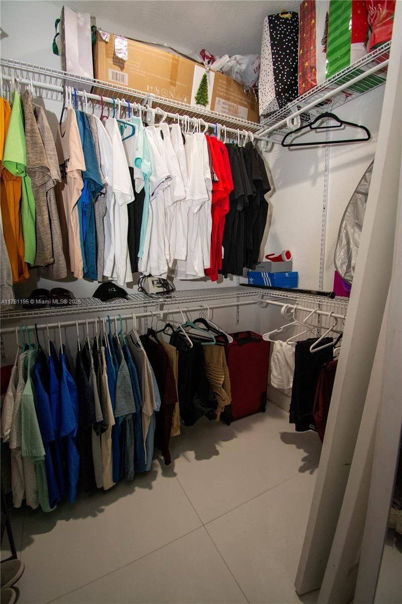 1142 NW 135th Ct, Miami, FL 33182 Photo