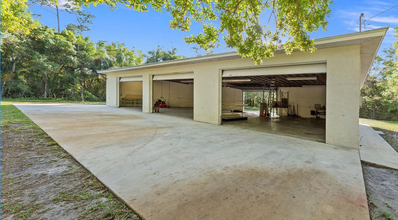 11541 Okeechobee Road, Fort Pierce, FL 34945 Photo