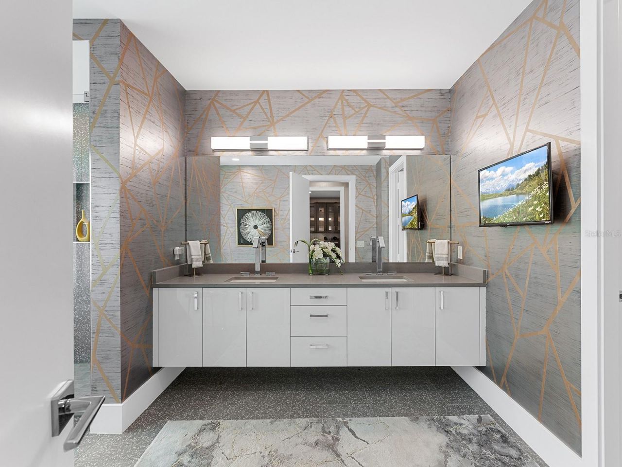 540 N Tamiami Trail, Unit 1503, Sarasota, FL 34236 Photo