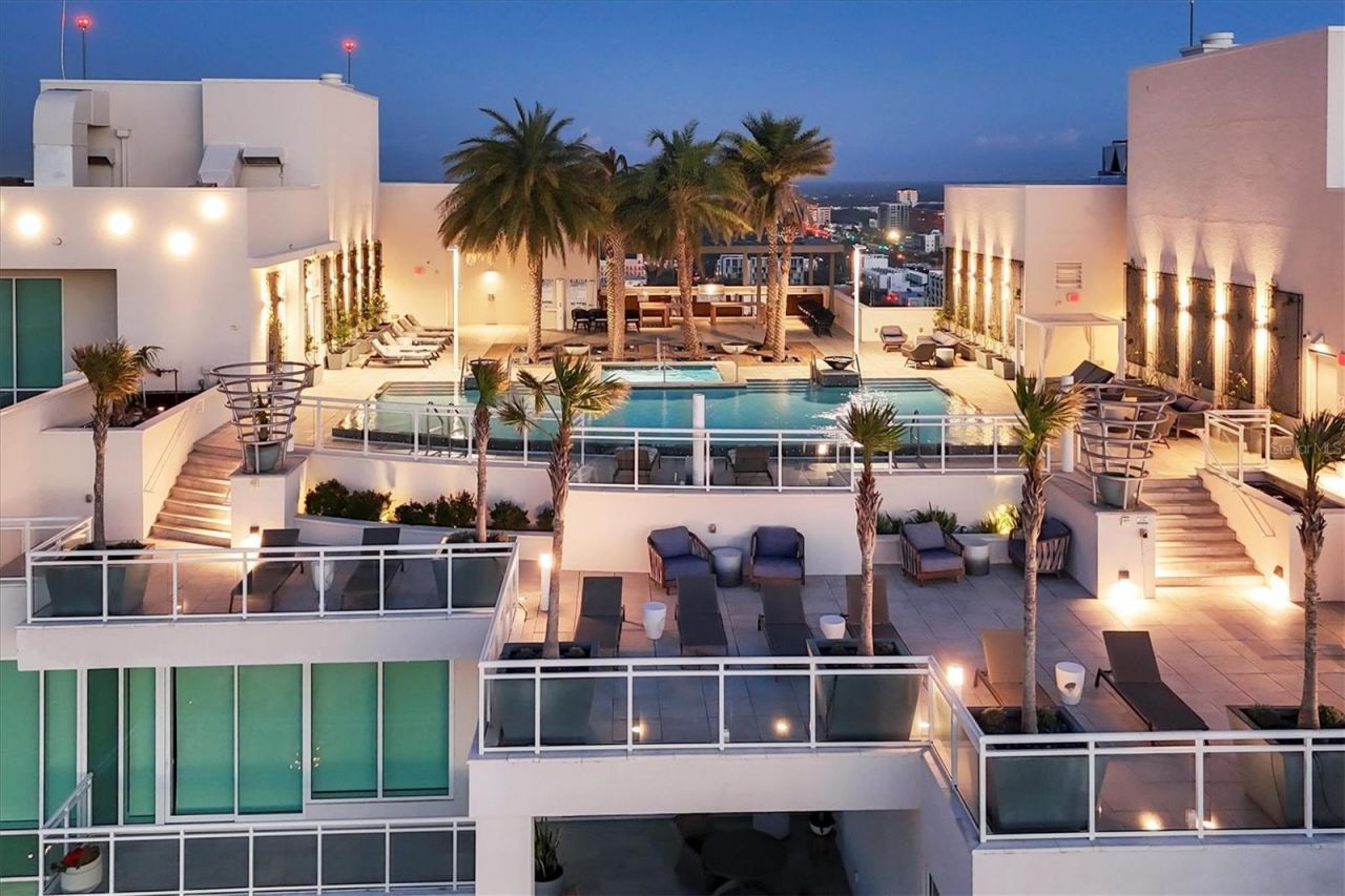 540 N Tamiami Trail, Unit 1503, Sarasota, FL 34236 Photo