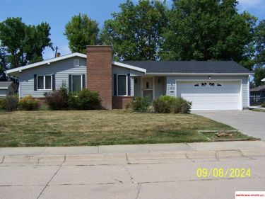 1910 Arbor Avenue, Beatrice, NE 68310