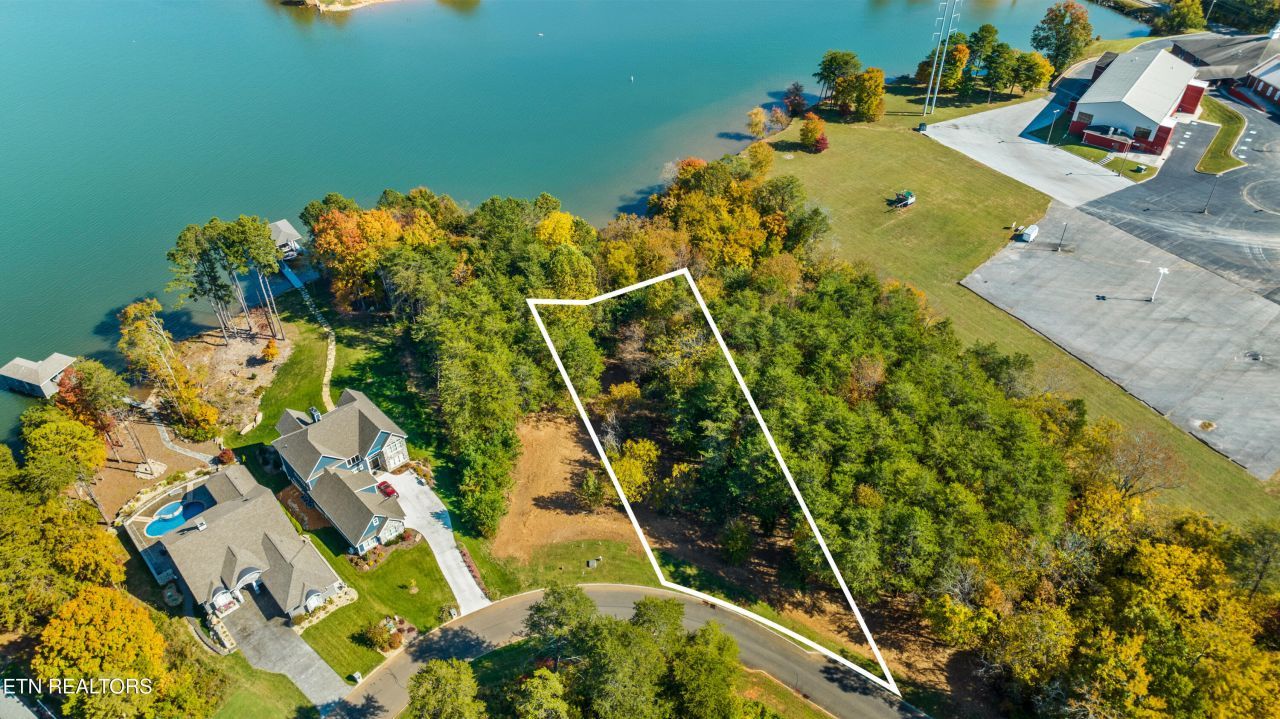 L-104 Falcon Tr, Vonore, TN 37885 Main Photo