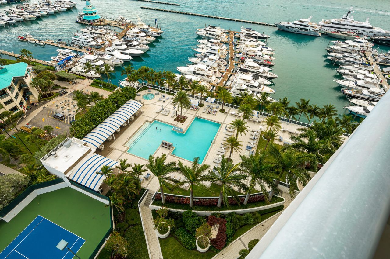 400 Alton Road, Unit 1808, Miami Beach, FL 33139 Photo