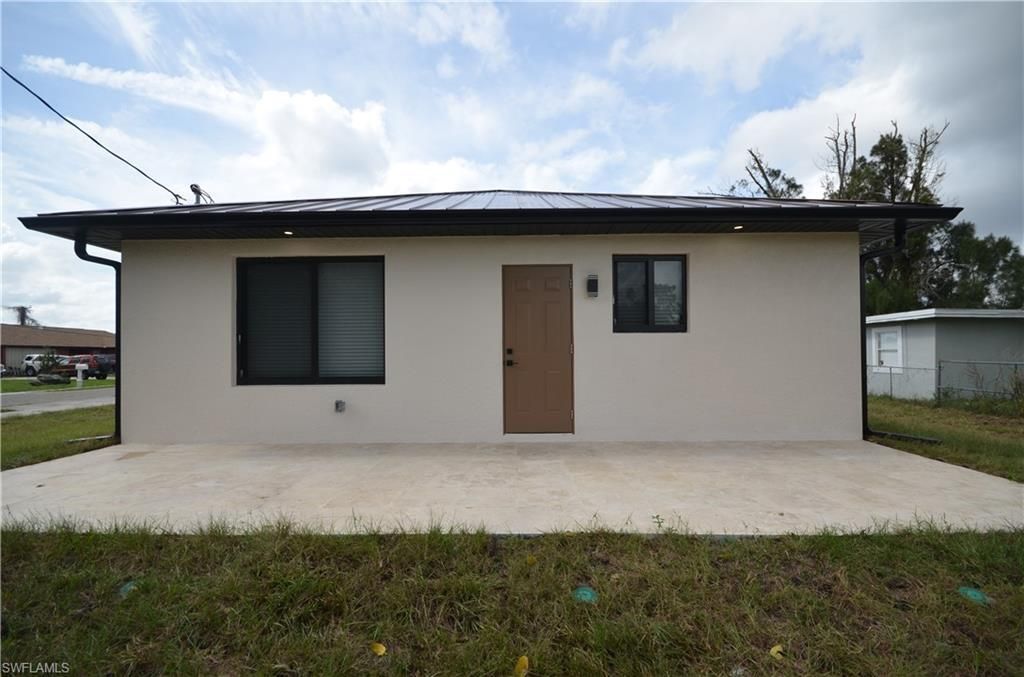 2188 Barker Blvd, Fort Myers, FL 33916 Photo