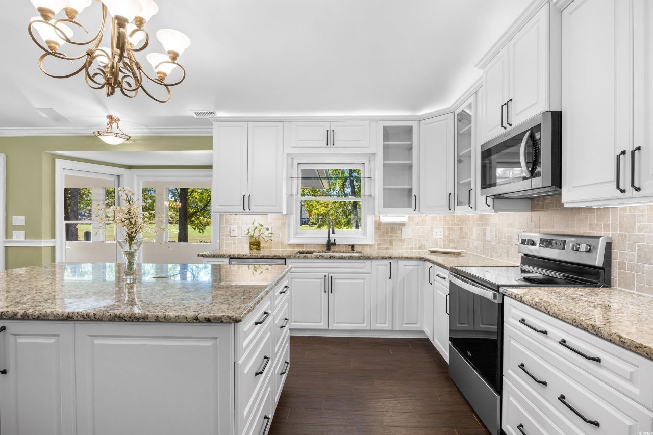 1043 Yellow Jasmine Dr. Photo 13