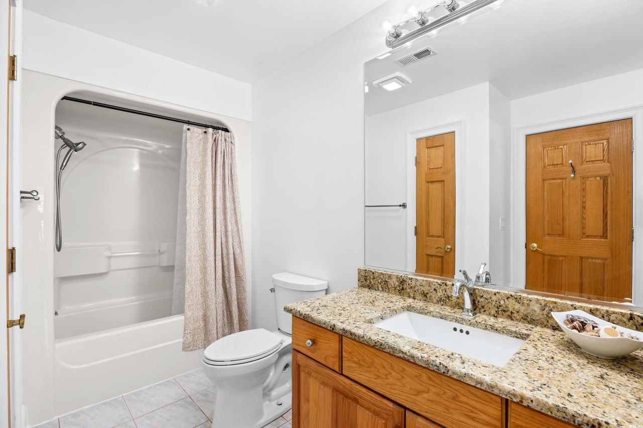 1043 Yellow Jasmine Dr. Photo 29