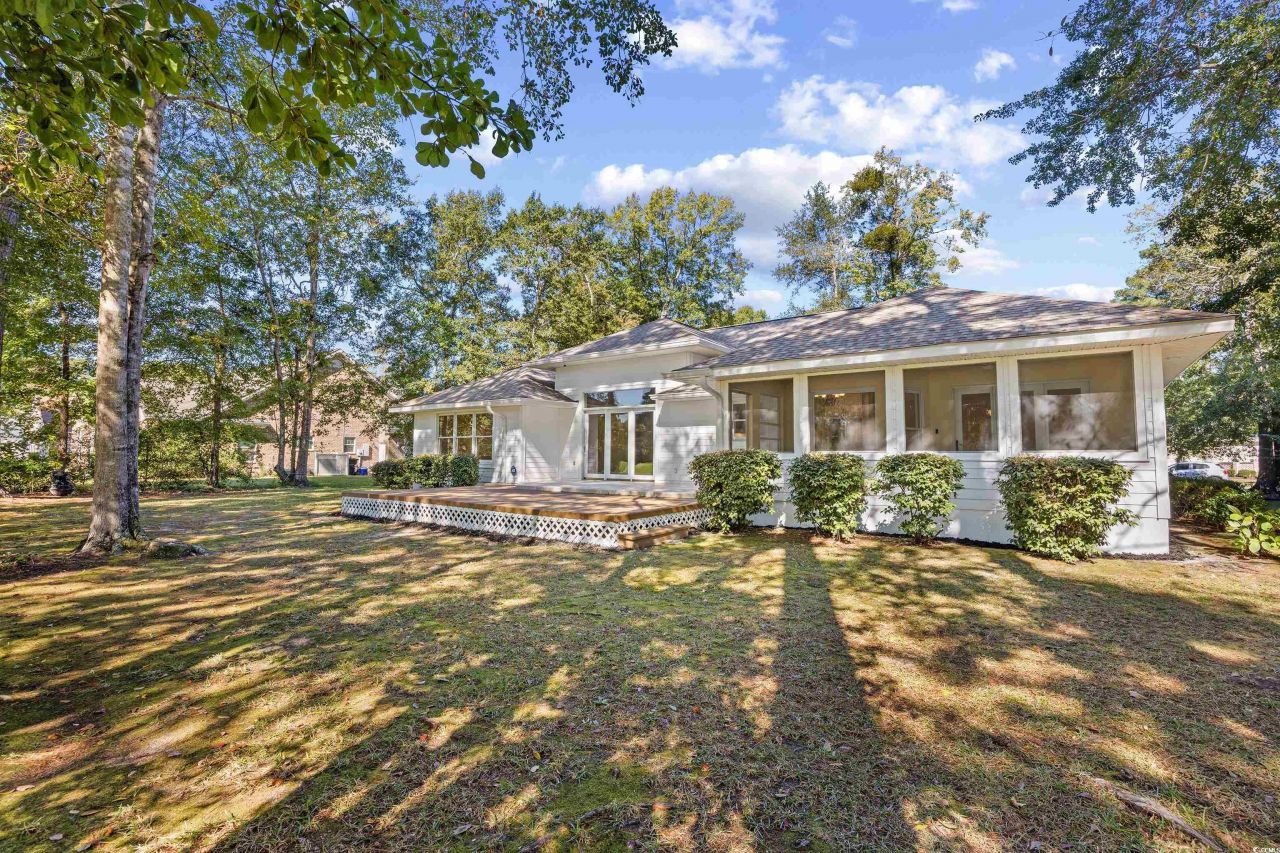 1043 Yellow Jasmine Dr. Photo 6