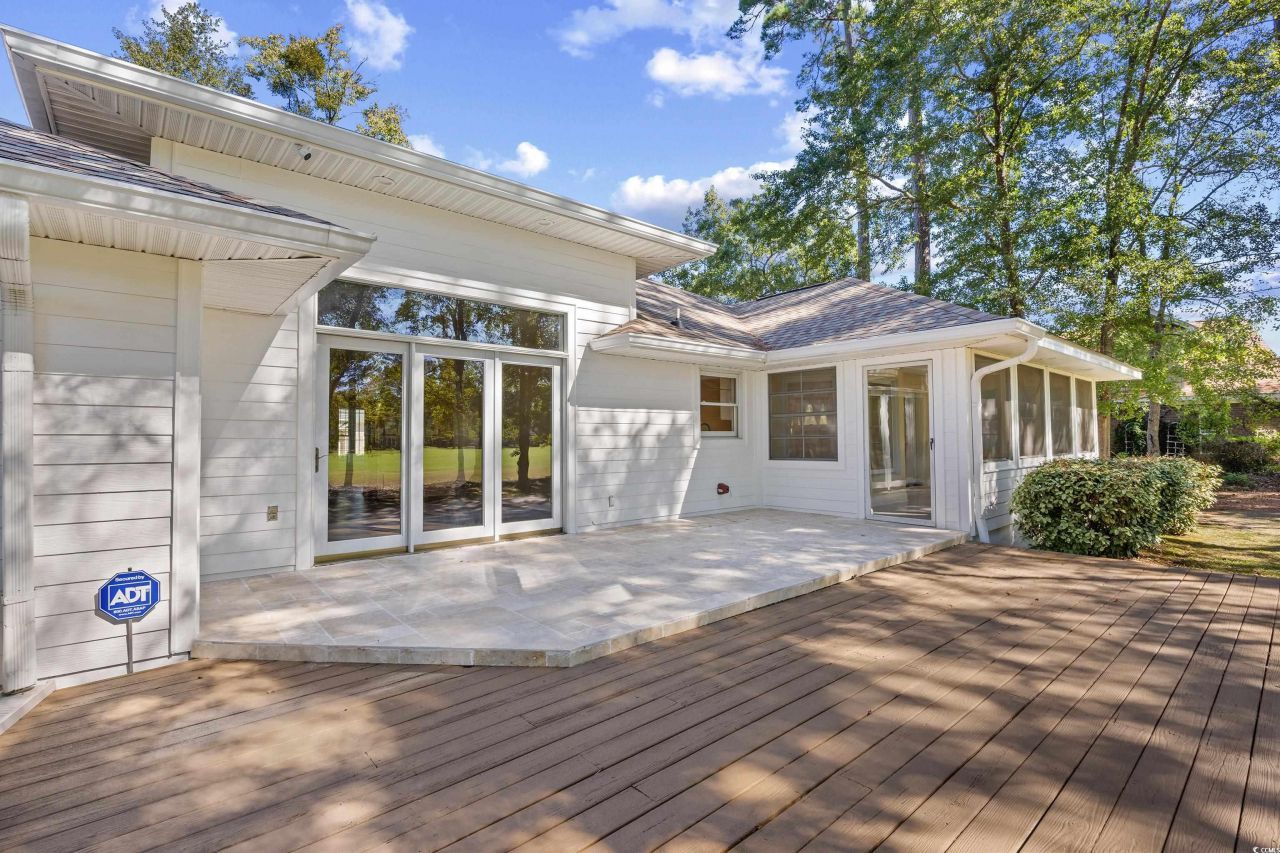 1043 Yellow Jasmine Dr. Photo 7