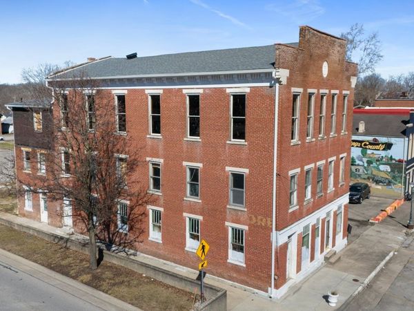 5 N Pike Street, Vernon, IN 47282