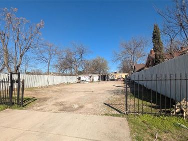 2118 S Beckley Avenue, Dallas, TX 75224